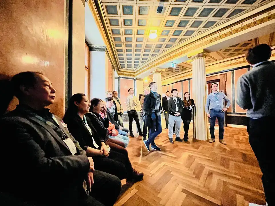 Parlamentsführung – Foto 5