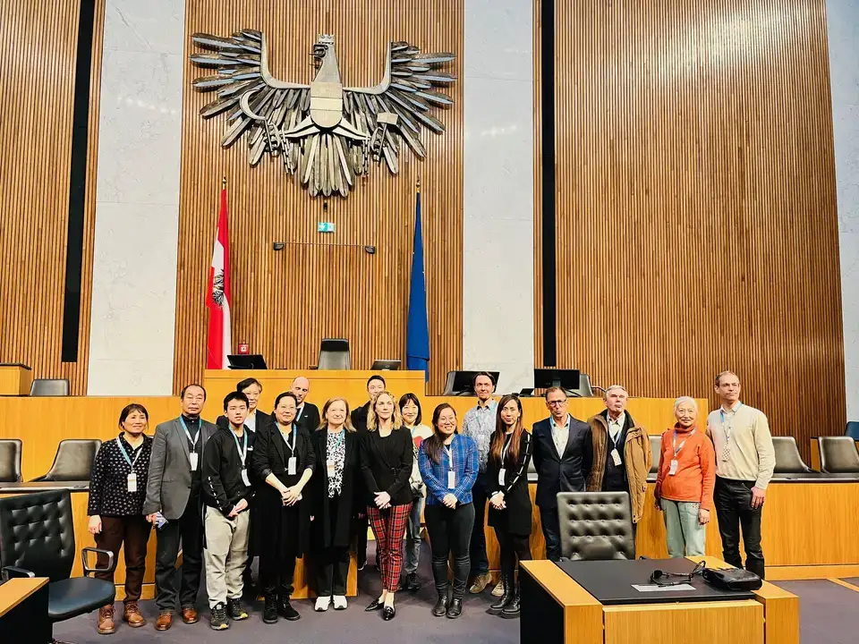 Parlamentsführung – Foto 11